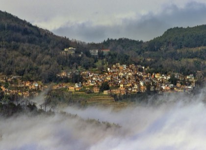 Yuanyang Rice Terraces — photograph 3